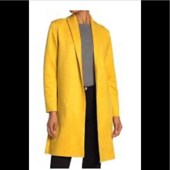 Tahari Jackets & Blazers - Tahari faux suede light coat